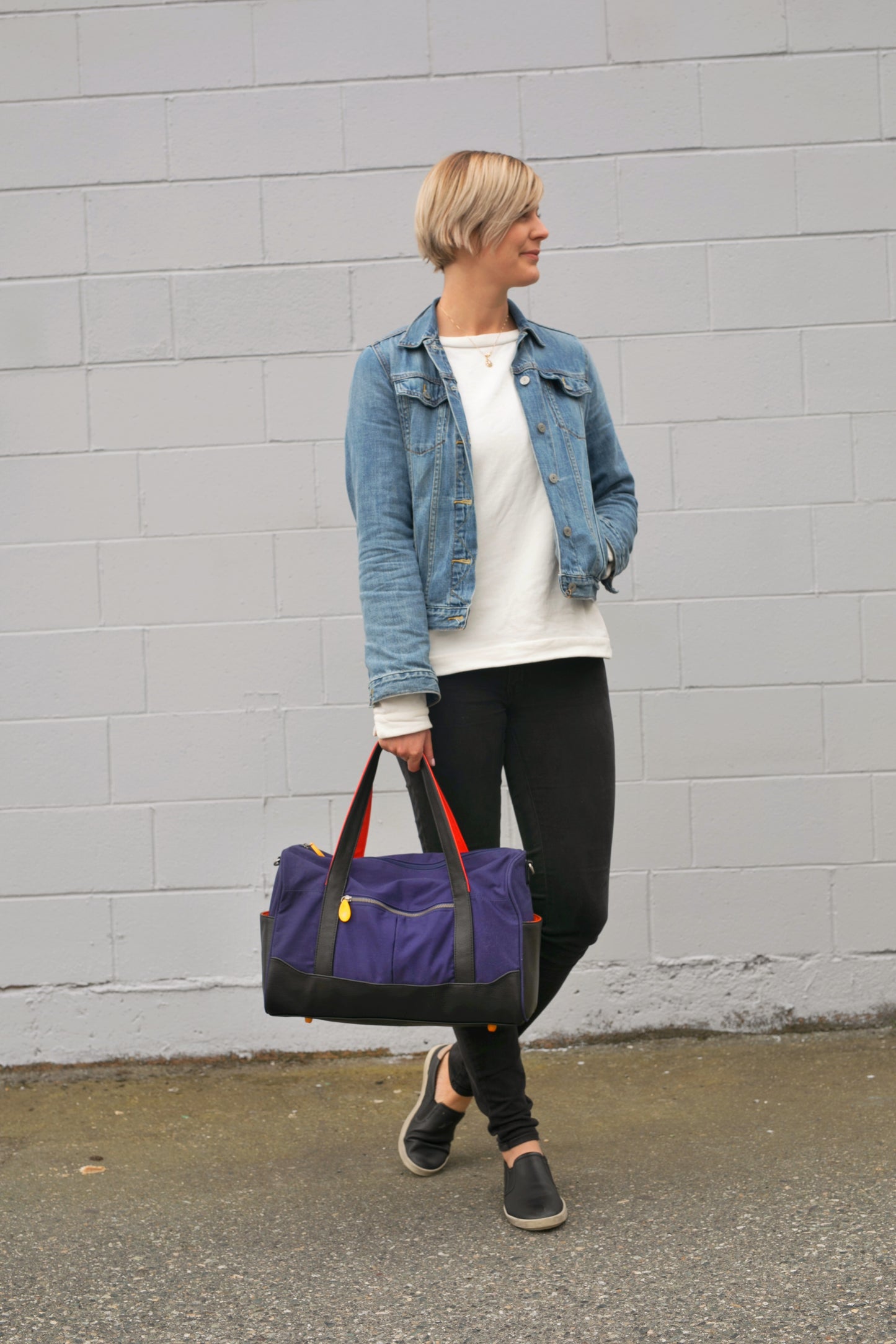 Navy eco-friendly gym duffle bag with handles and detachable shoulder strap 